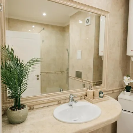 Grand Karavel - Luxury 1br + Parking Apartmán *