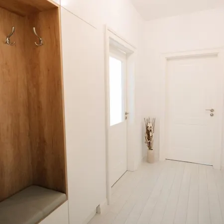 Apartmán Grand Karavel - Luxury 1br + Parking