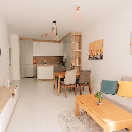 Grand Karavel - Luxury 1br + Parking *