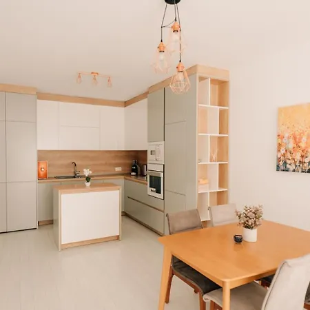 Grand Karavel - Luxury 1br + Parking Apartmán Varna
